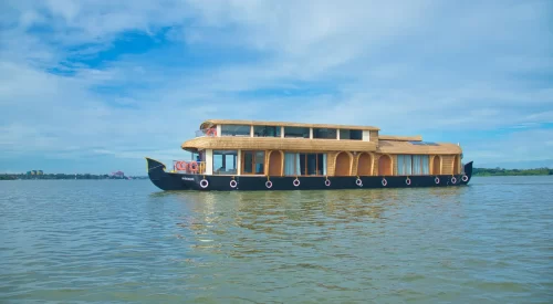 COKGH-P0118-Nattika-Houseboat-Vembanad-Lake.16x9_11zon